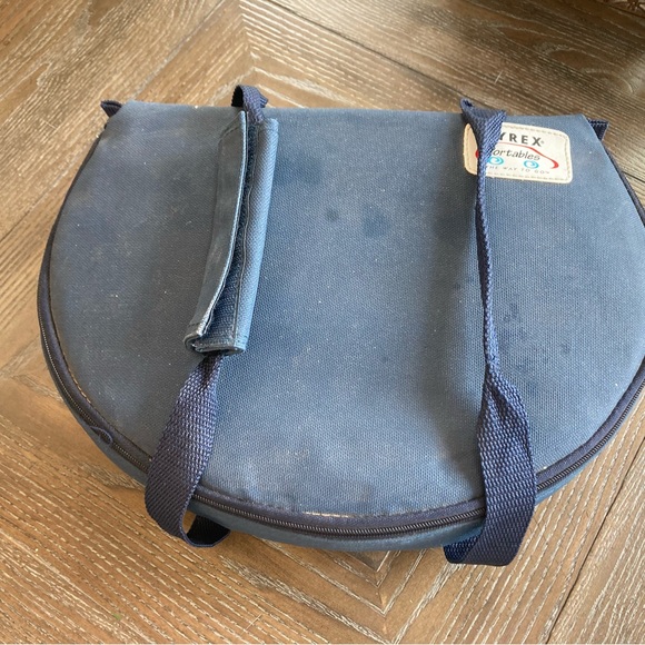 Pyrex Portables Way To Go Insulated Travel Bag Blue 8-piece Set 2QT Dish - Picture 4 of 4